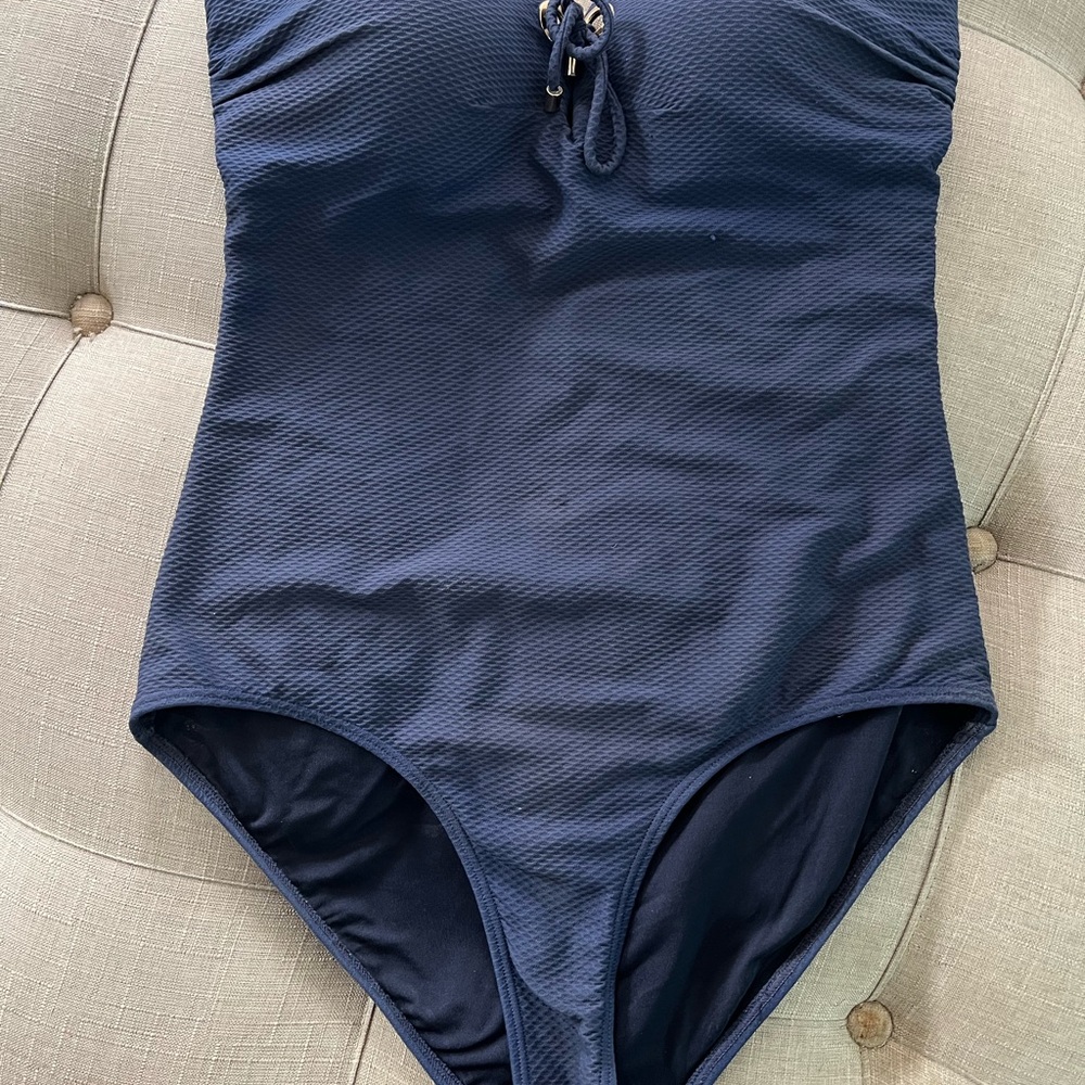 Chic Dark Blue One-Piece Strapless Swimsuit